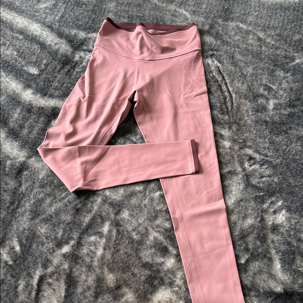 Set of 3 Victoria’s Secret VSX Vibrant Leggings in Red, Pink, and Black - Picture 5 of 9